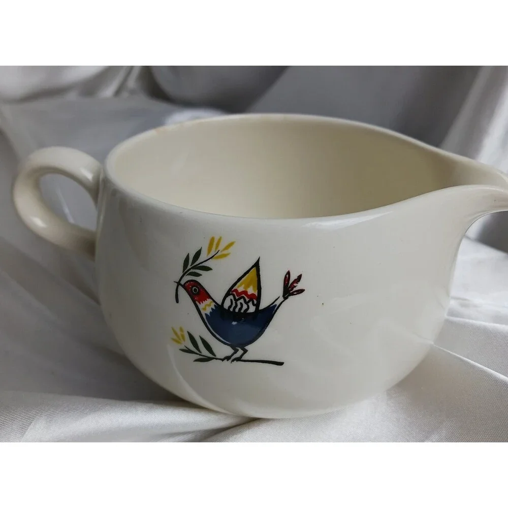 Homer Laughlin Rhythm American Provincial Creamer